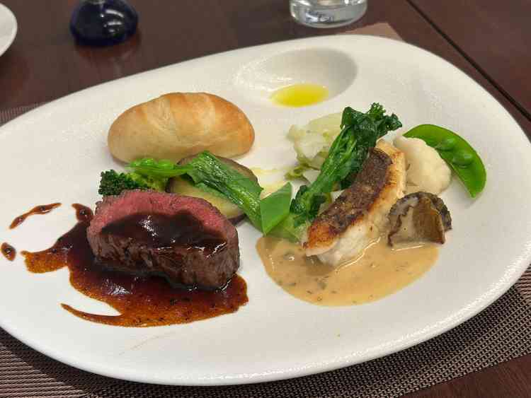 試食のメイン料理