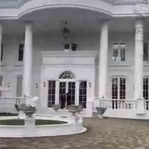 エントランスが立派でした