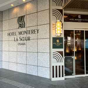 綺麗なホテルの入り口