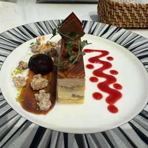 季節限定でマロンのデザートもいただきました。しっとりしていてとても美味しかったです。