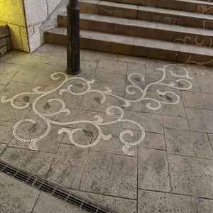 階段下から式場まであるデザインですが雄しべと雌しべが描かれています。交わりもありとてもロマンチック。