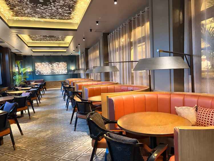 レストランとしても使われているロビー会場