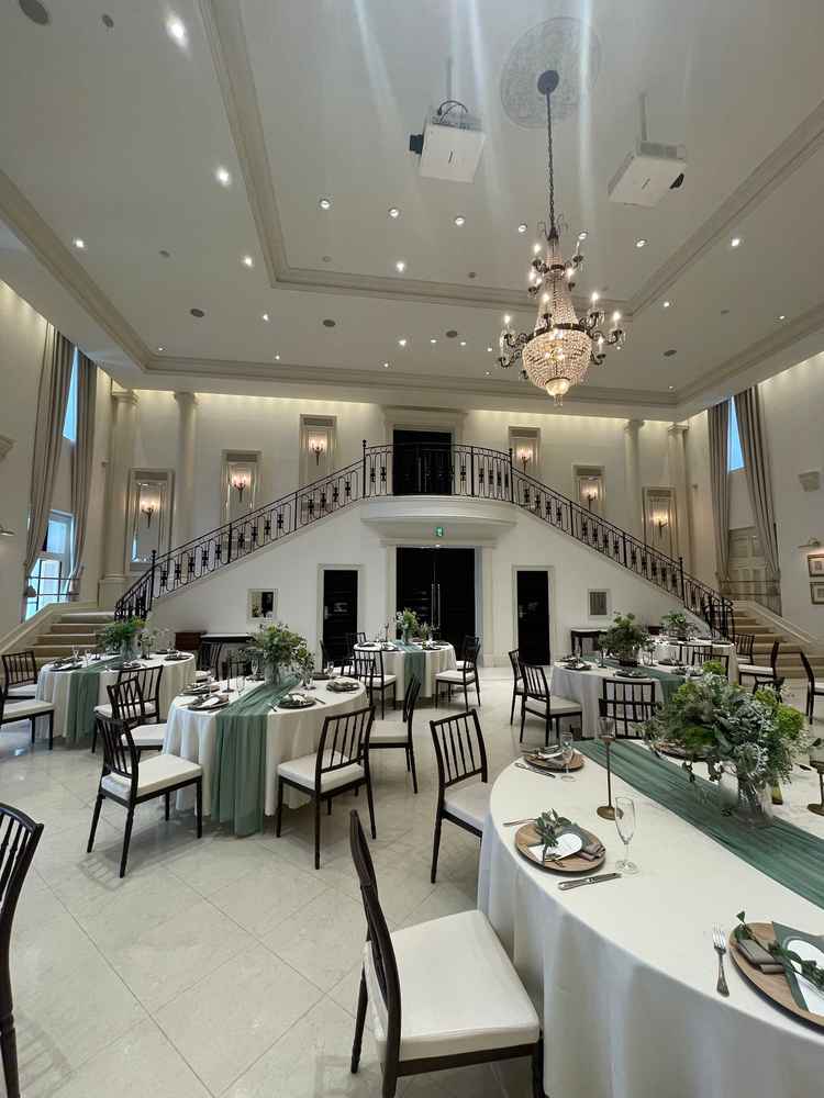 披露宴会場の階段！実際に見てより素敵で好印象でした！