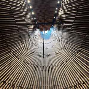 チャペルを見上げた写真