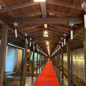 雨の日に参進ができる回廊です