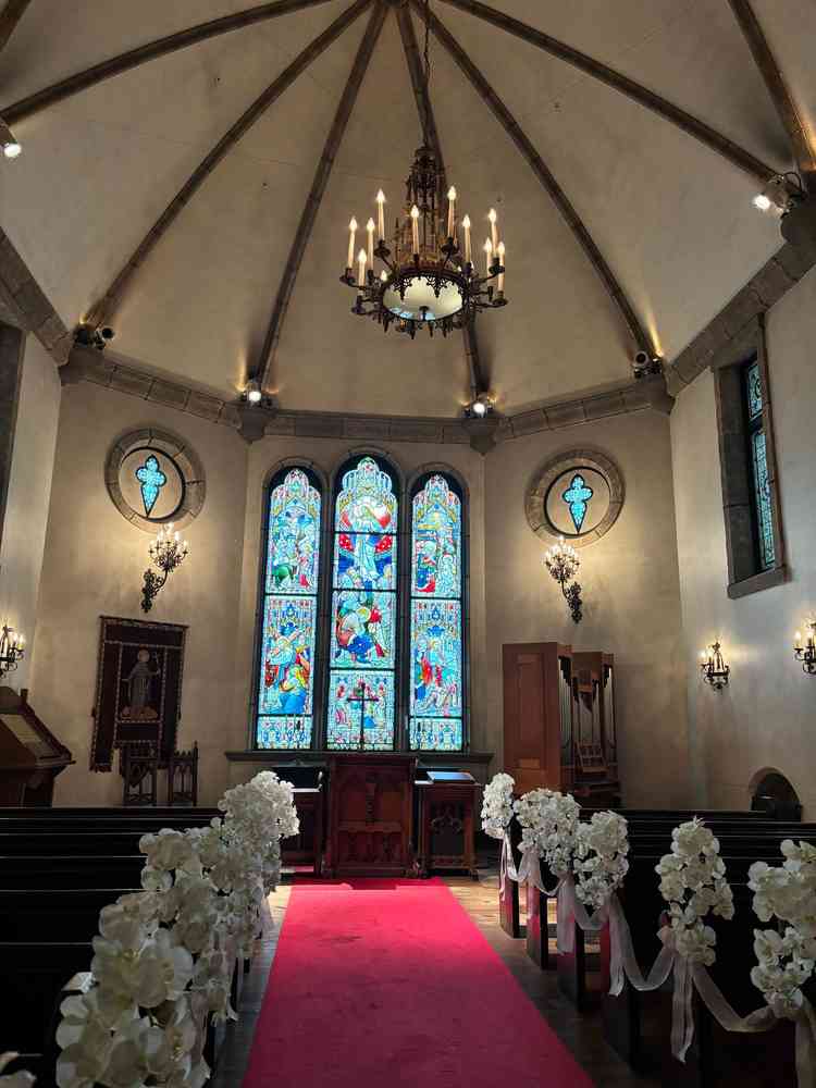 ドイツの教会を用いたチャペル