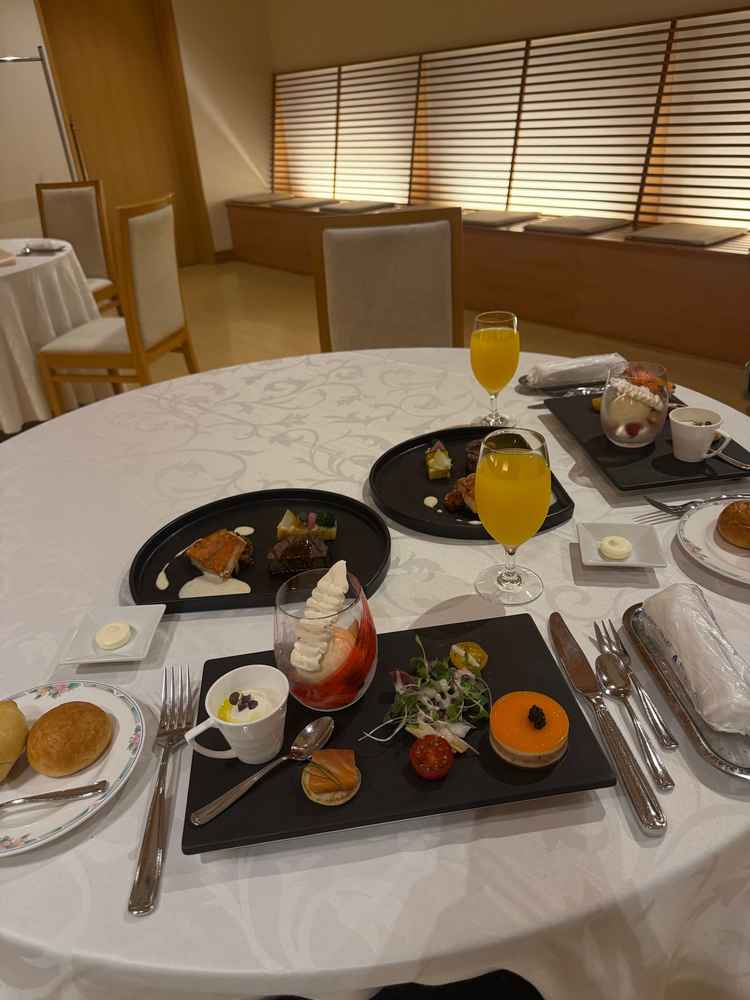 コース料理盛りだくさん
