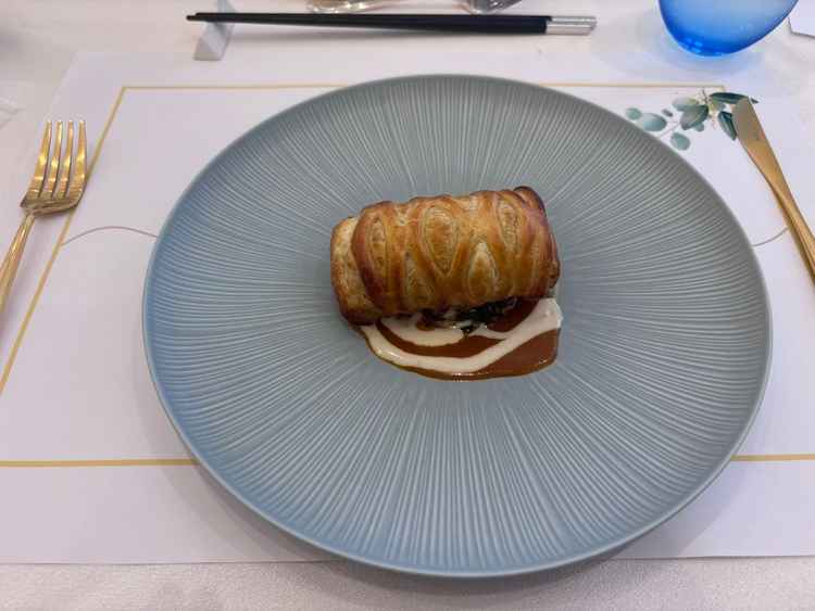 試食ででた平目のアンクルートです。普段食べない料理に気分が上がったためゲストも喜んでくれそうです