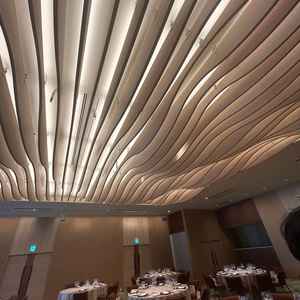 披露宴会場の天井