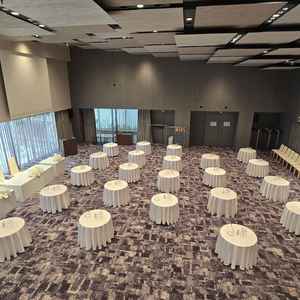 披露宴会場にゆとりがある