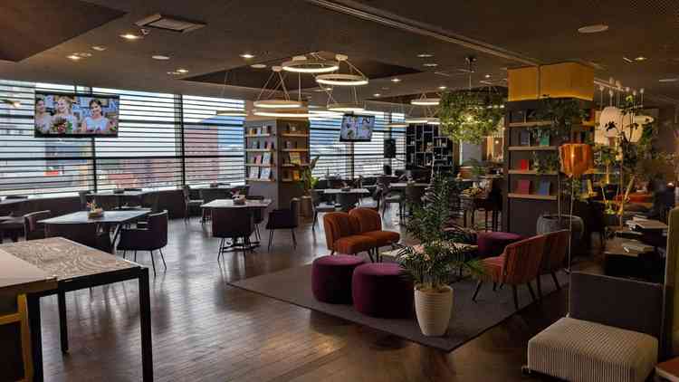 ゲストの待機場所。細部までこだわった内装に感動しました。