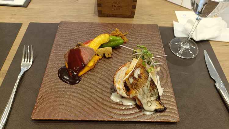 お料理は試食でもボリュームがあり、美味しかったです。隠し味に味噌や酒粕などの和のテイストを入れてます