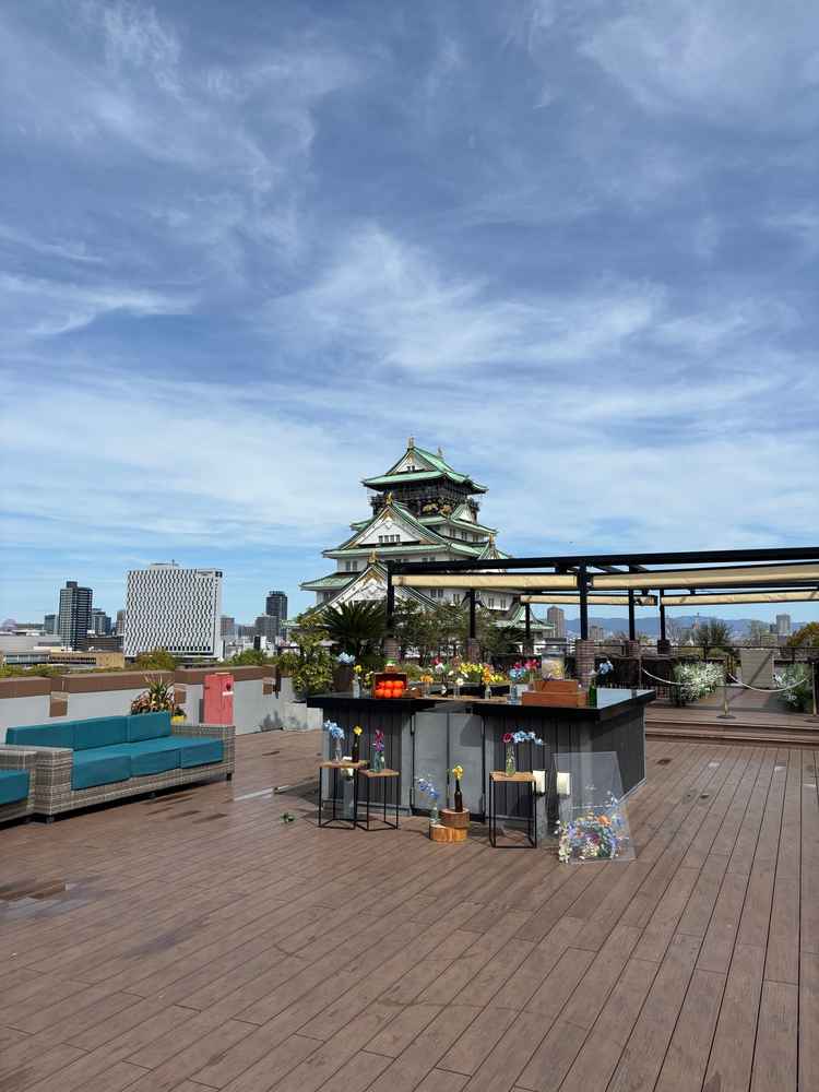 大阪城が近い屋上で挙式も可能