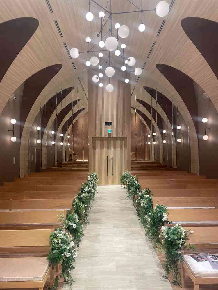 祭壇側から見たチャペルです。