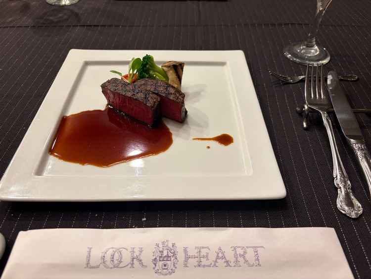 試食でいただいたメインのお肉料理です。柔らかくてとても美味しかったです。