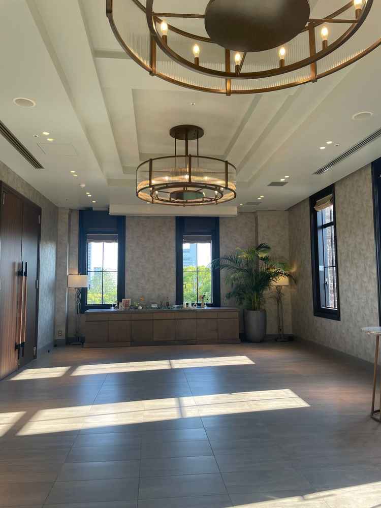 家族とファーストミートが出来たり、ウェルカムパーティーが出来たりと自由がきく素敵な場だと感じました。