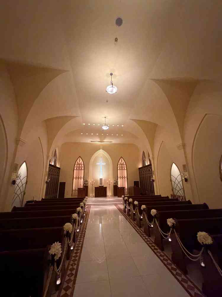 落ち着いた雰囲気のチャペルでした。