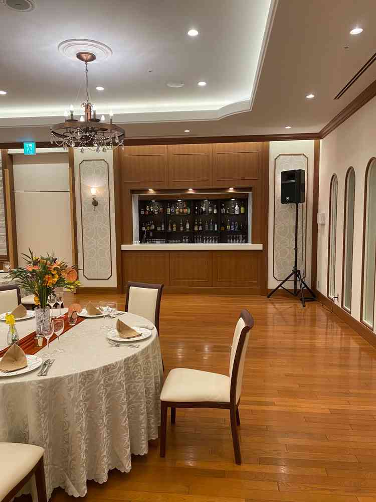 披露宴会場にはバーカウンターもついていたので、お酒好きな来場者が多い時には嬉しいポイントだと思います