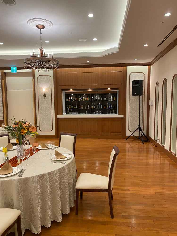 披露宴会場にはバーカウンターもついていたので、お酒好きな来場者が多い時には嬉しいポイントだと思います
