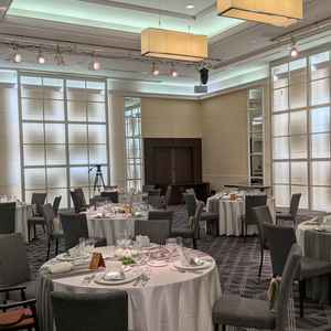 披露宴会場:ダイヤモンド