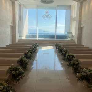 雨天時にも対応しており，神前式も可能であった。