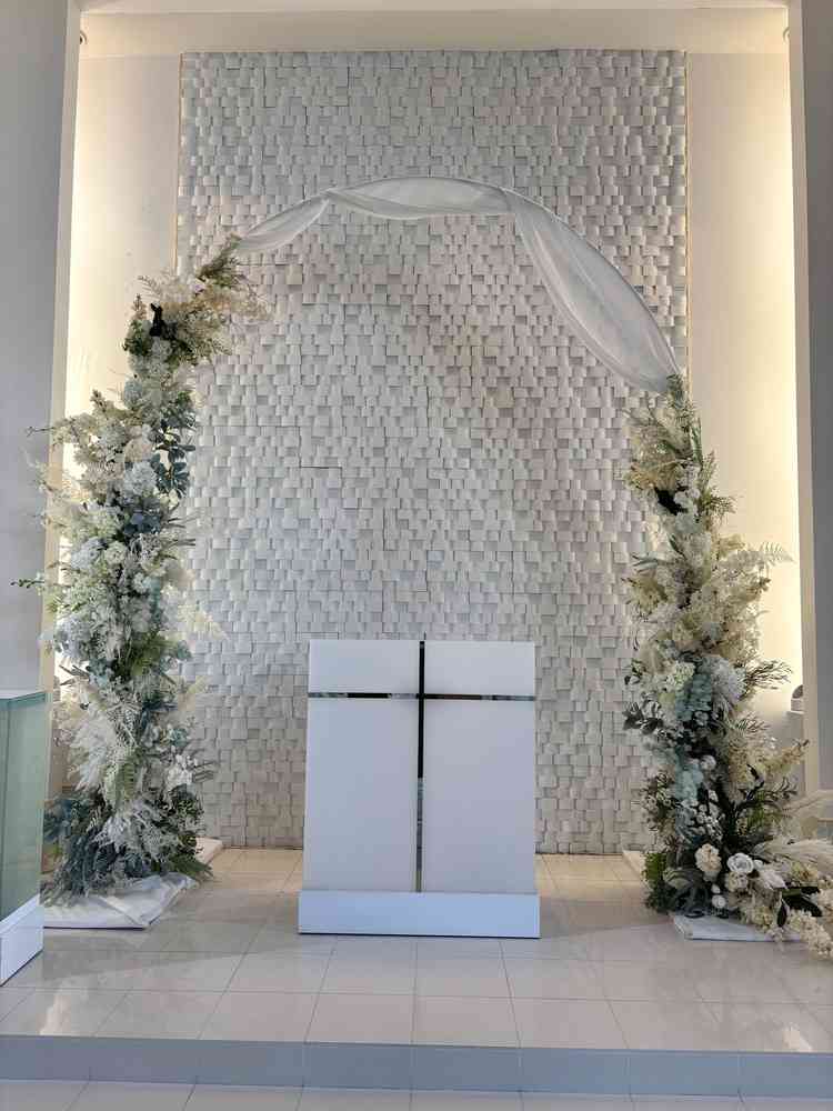 チャペルは全体的にとっても可愛くて好みでした