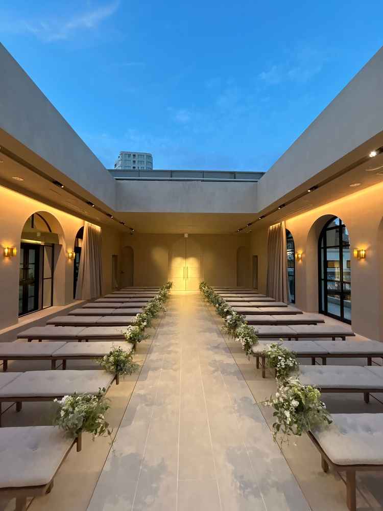 天窓のある教会