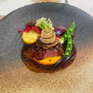 ご飯も美味しかったです！分厚いお肉でした！