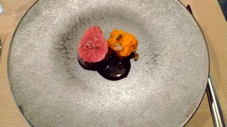 試食会のお料理の大きさ。実際には倍の大きさらしい。