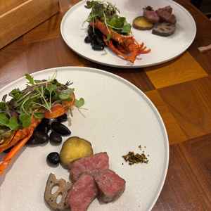 試食のお料理。とてもおいしかった。全て箸で食べられるメニューにしているそう。