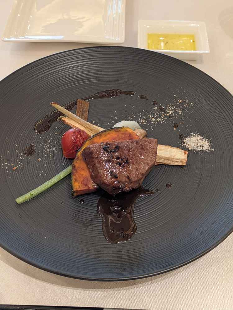 料理も美味しく評判通りの味でした