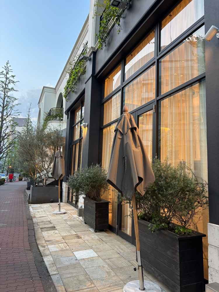 建物の外観。一戸建てで貸切で式を行うことができます。