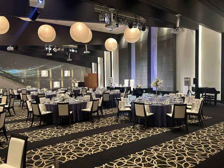 会場。基本的には50名〜の会場とのことです。（50名以下も一応可）