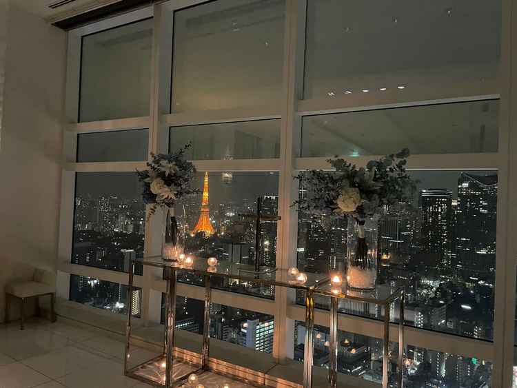 チャペルから見える夜景の様子。東京タワーも見えて非常に綺麗でした