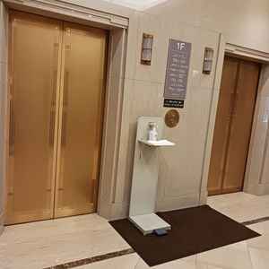 ホテル内バリアフリーです。エレベーターもたくさんあります。