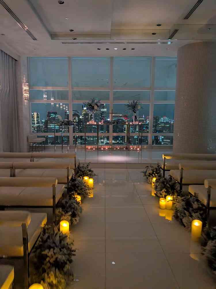 地上41階から見える夜景が綺麗はチャペルでした。