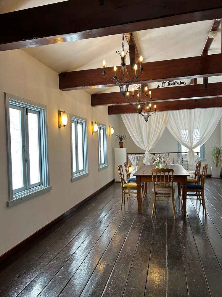 披露宴会場の控え室