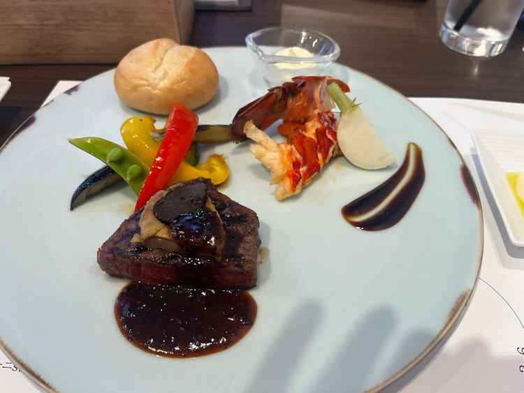 試食。たいへんおいしく