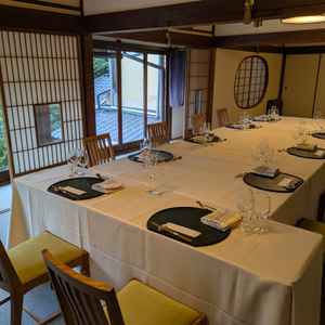 2つ目の披露宴会場です。緊張感が抑えられる雰囲気でした。