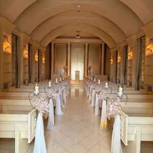 ホワイトハウスやチャペルです。落ち着いた雰囲気でかつ厳かな感じで、心が暖かくなるような空間でした。