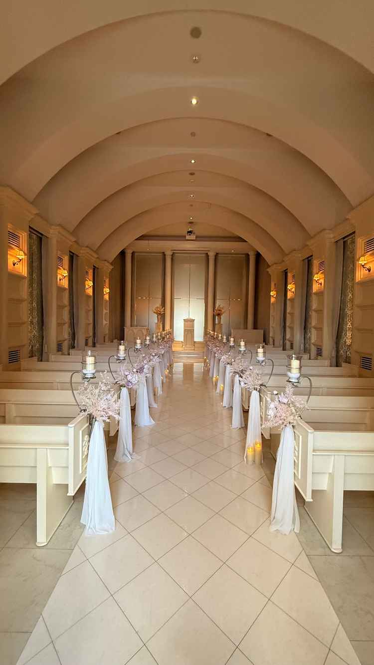 ホワイトハウスやチャペルです。落ち着いた雰囲気でかつ厳かな感じで、心が暖かくなるような空間でした。