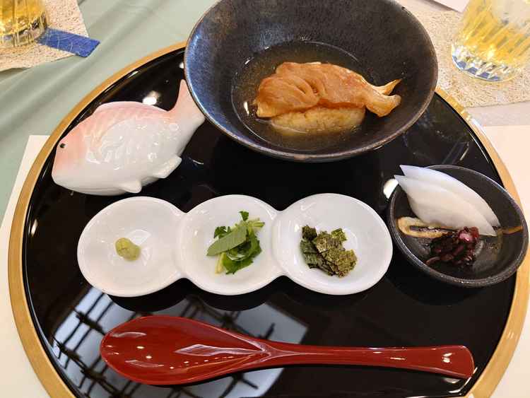 お米と出汁にこだわった和食のコース料理でいただける美味しいお茶漬け