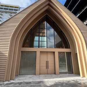 チャペルの外観綺麗で外にあるのがいいなと思いました