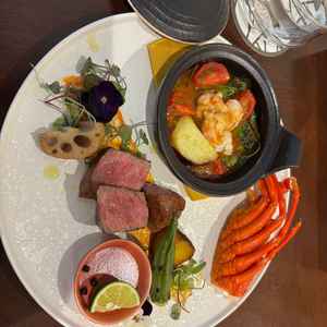 料理のレベルが非常に高く見た目も洗練されている