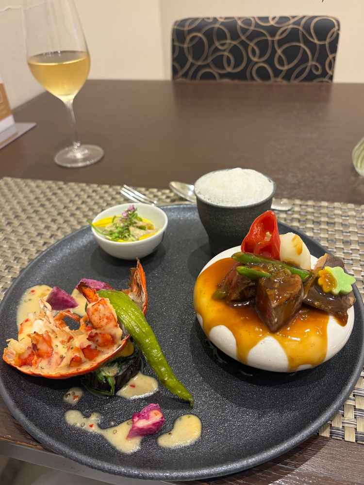お料理はとても美味しく、クオリティが高いと感じました！
