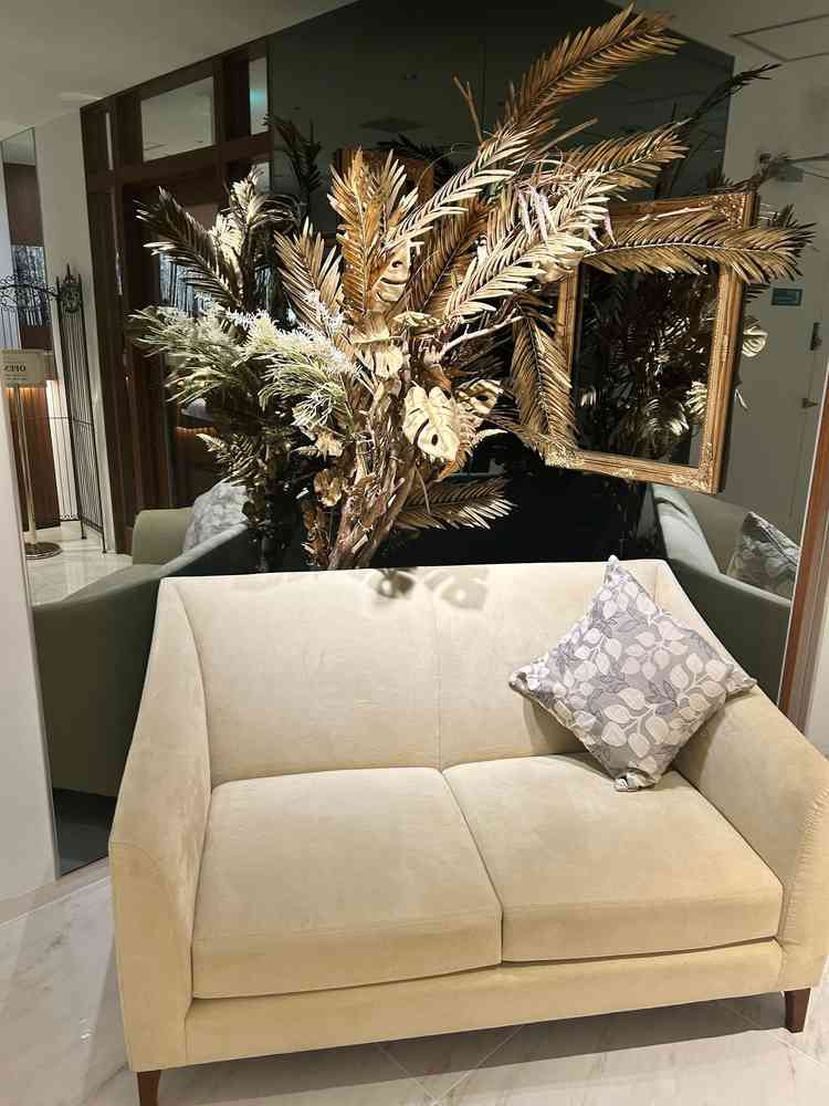 新郎新婦待機のイスコーディネート、秋バージョン