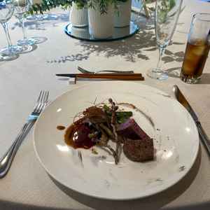 今回見学した際、料理がほぼフルコースで出てきたのが驚きでした。デザートまで堪能できました。