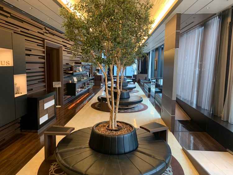 エレベーターを降りてすぐのロビー。受付は真ん中に設置されるそうです。