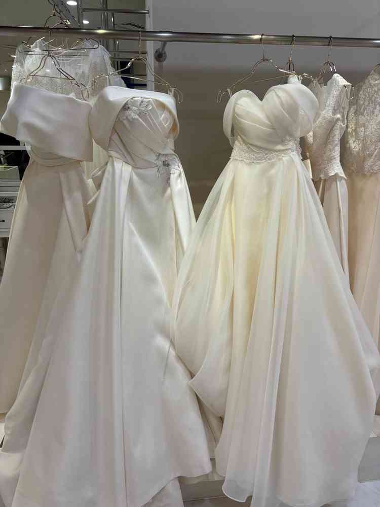 限定デザインのドレスもあるとのことで、すごく惹かれました！