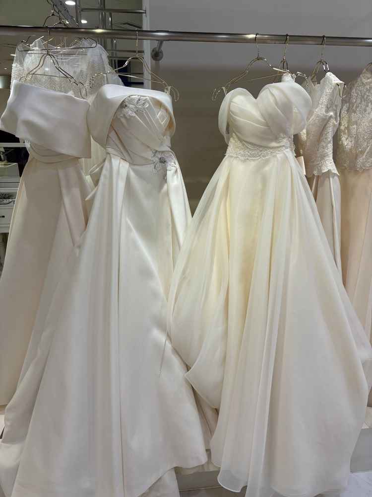 限定デザインのドレスもあるとのことで、すごく惹かれました！